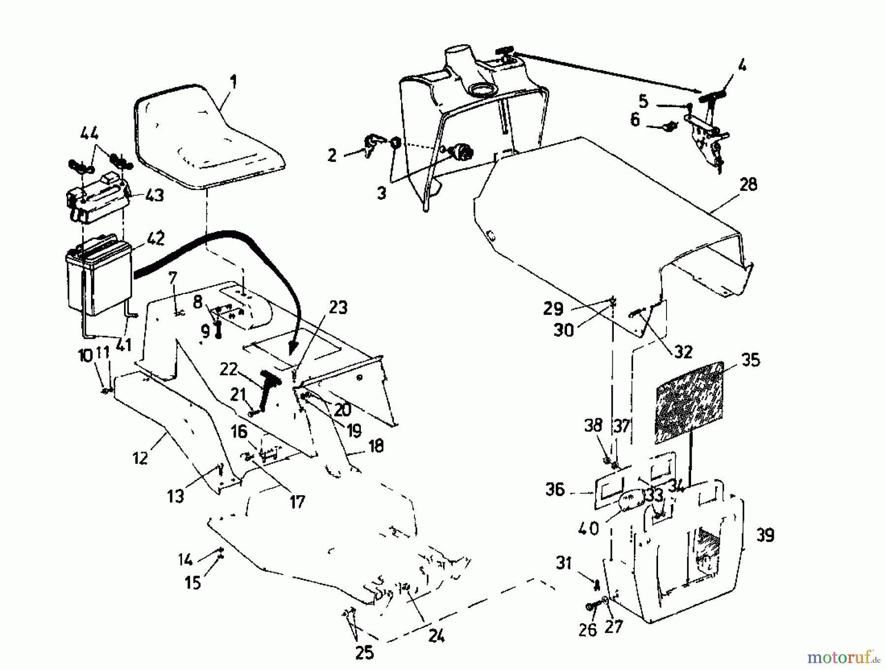  Gutbrod Lawn tractors 810 HEBS 02635.06  (1985) Dashboard, Engine hood, Fender