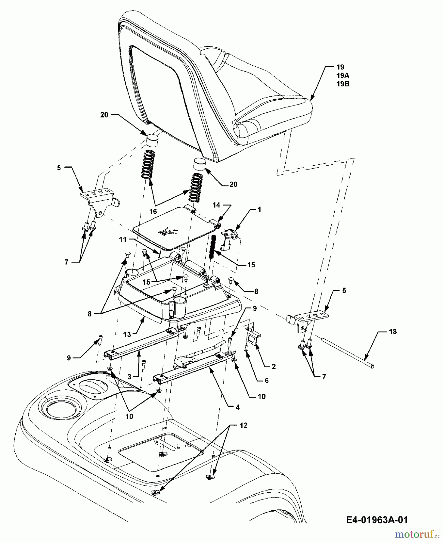  Cub Cadet Garden tractors HDS 3235 14A-672-603  (2003) Seat, Seat bracket